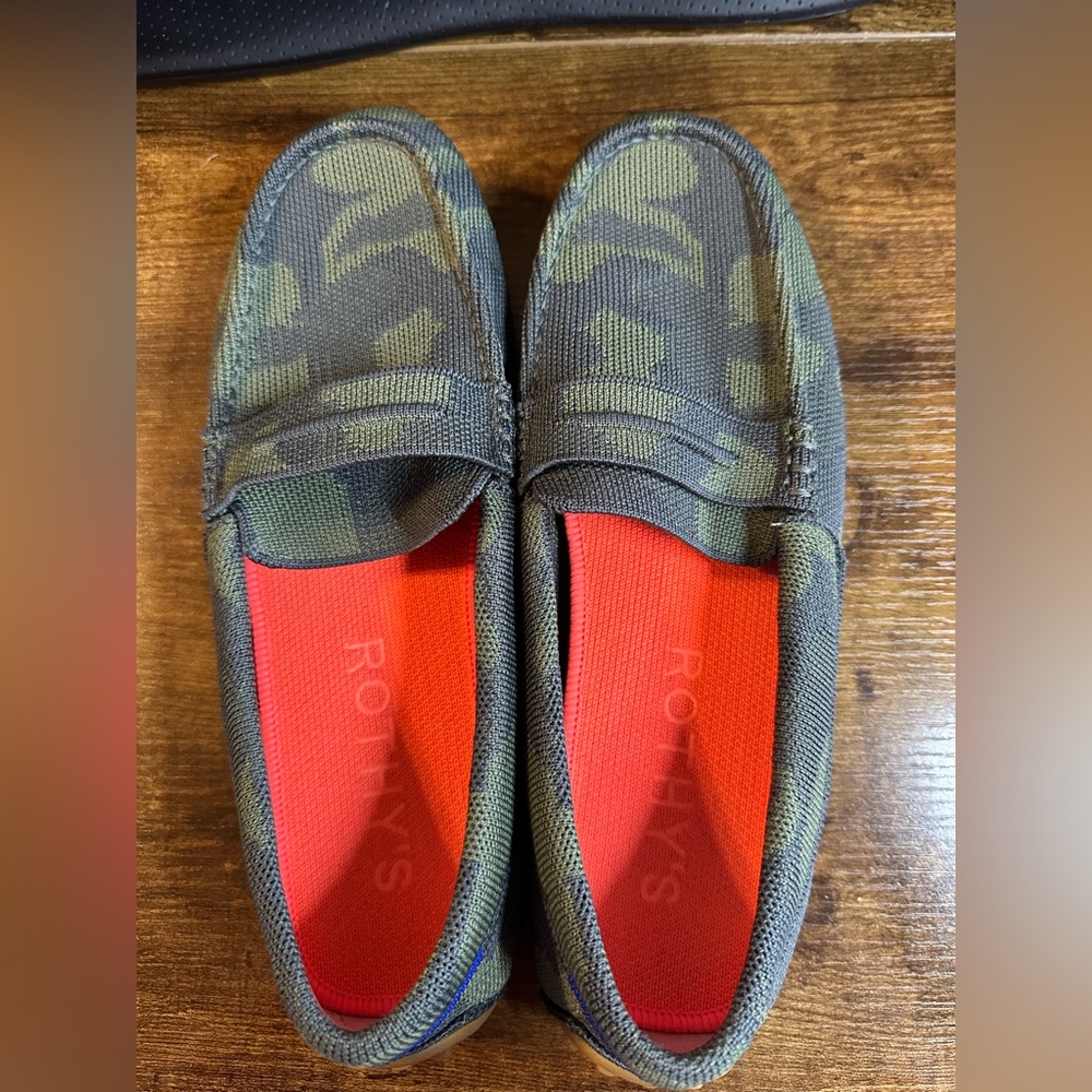 Rothy's Women’s Green/blue Camouflage Slip-On Driver Moccasin size 9